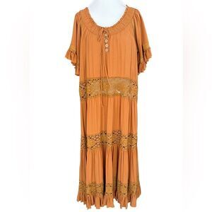 Lara Daisy Flowy Maxi Dress, on/off shoulder, tie front w/Sweet Lace Trim Sz S.